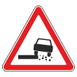 Дорожный знак 1.19 «Опасная обочина» (металл 0,8 мм, I типоразмер: сторона 700 мм, С/О пленка: тип А инженерная)